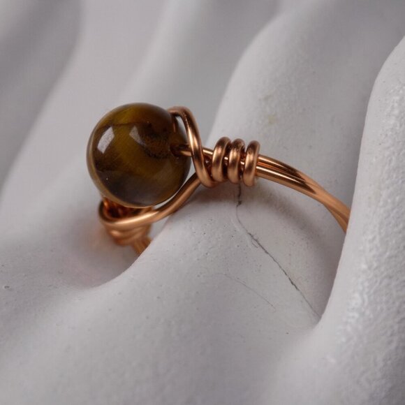 Tiger's eye stone wire wrapped ring size 7.5 - Picture 3 of 6